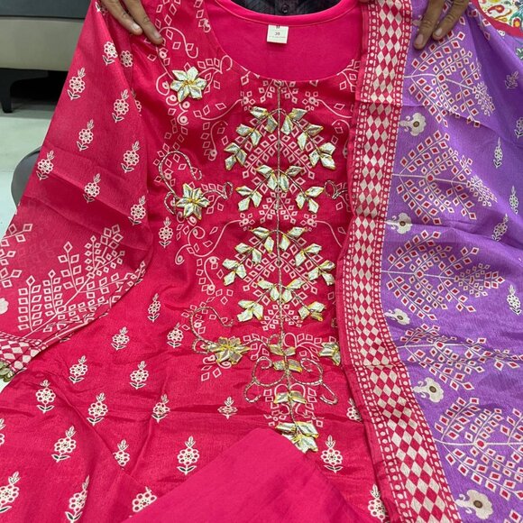 Pure Hand Work & Gota heavy Work Kurti Set - Picture 7 of 11